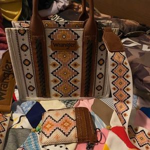 Wrangler crossbody
